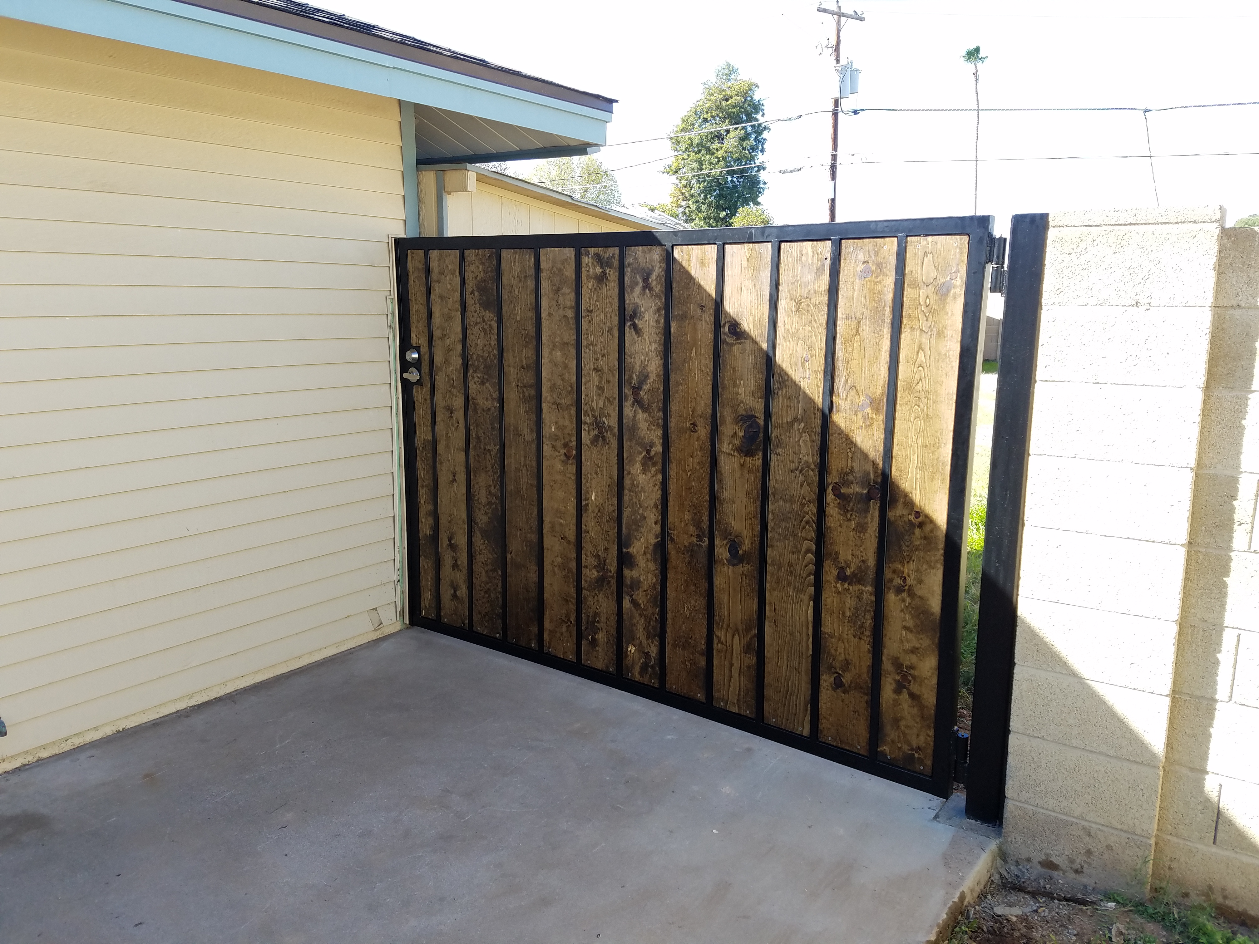 Large Custom Metal Gate